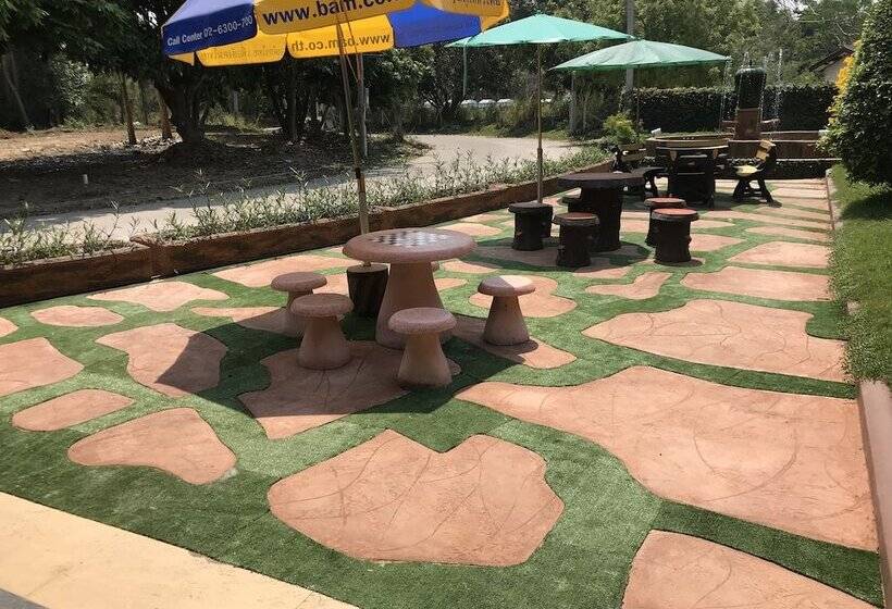 هتل Poolvilla Chiangmai