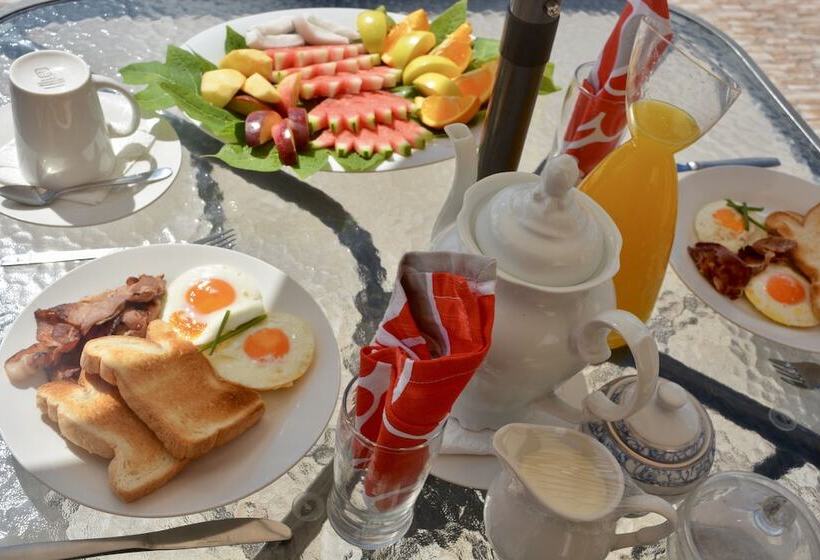 هتل Paradise First