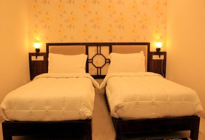 فندق Sri Durga Vilas & Resorts