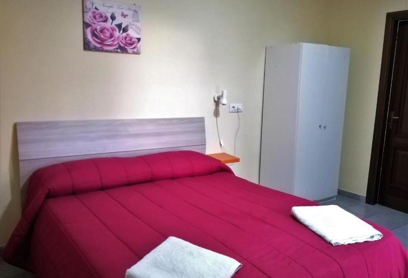 Bed and Breakfast Bed And Fly Aeroporto Catania Reception H24