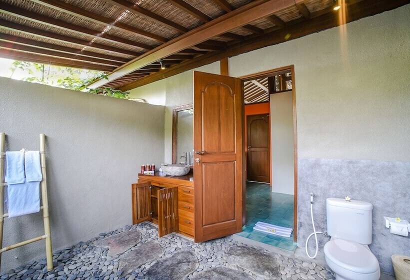 민박 Ubud Suites