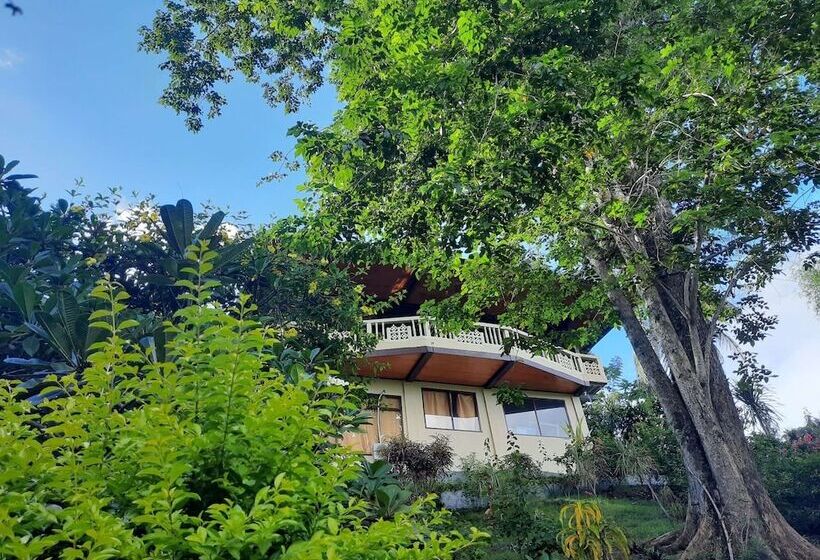 فندق فئة نجمة واحدة Tangkoko Sanctuary Villa