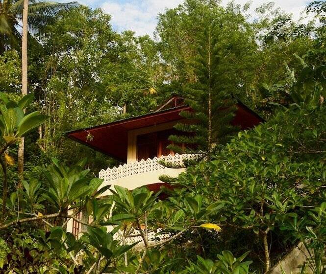فندق فئة نجمة واحدة Tangkoko Sanctuary Villa