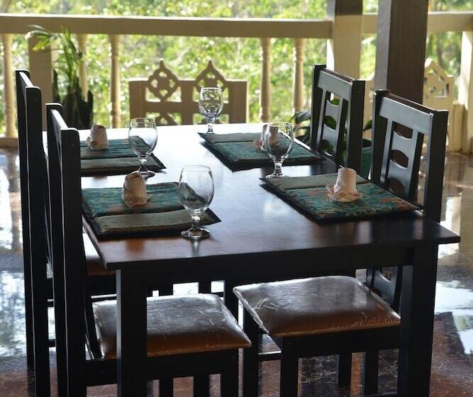 فندق فئة نجمة واحدة Tangkoko Sanctuary Villa