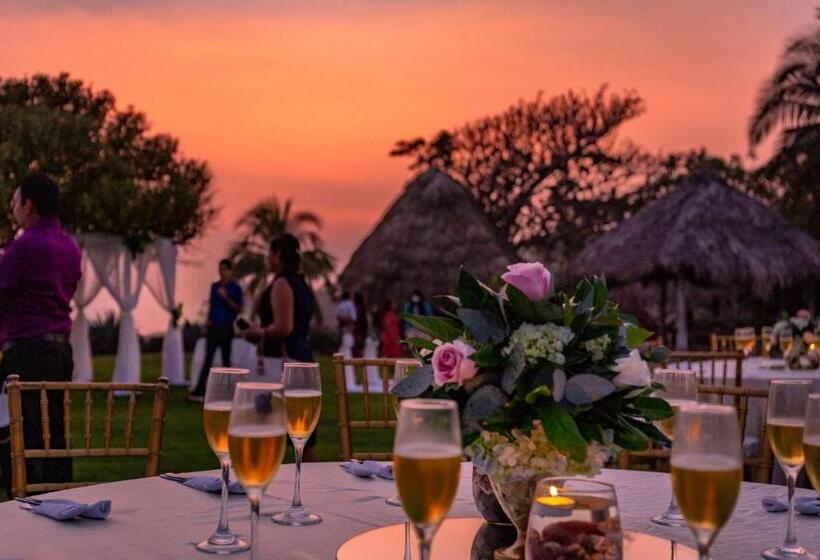 هتل Atami Escape Resort