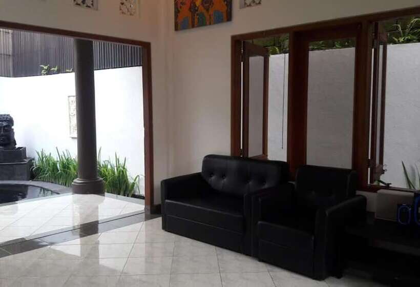 هتل Cozy Residence Wedasari Bali