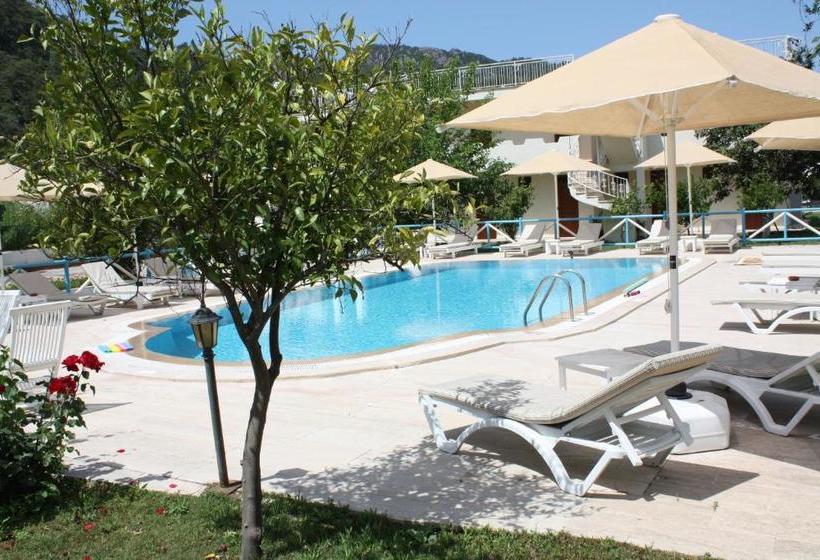 Palmiye Hotel & Marina