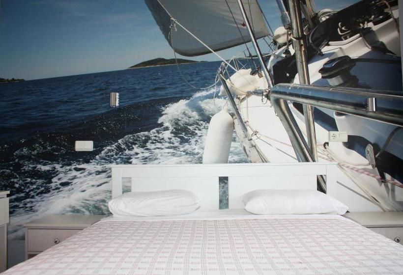 Palmiye Hotel & Marina