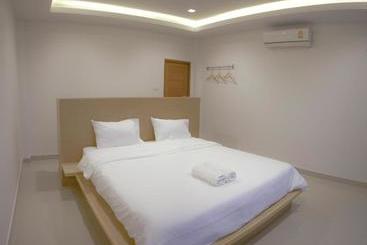 استراحتگاه West View Villa