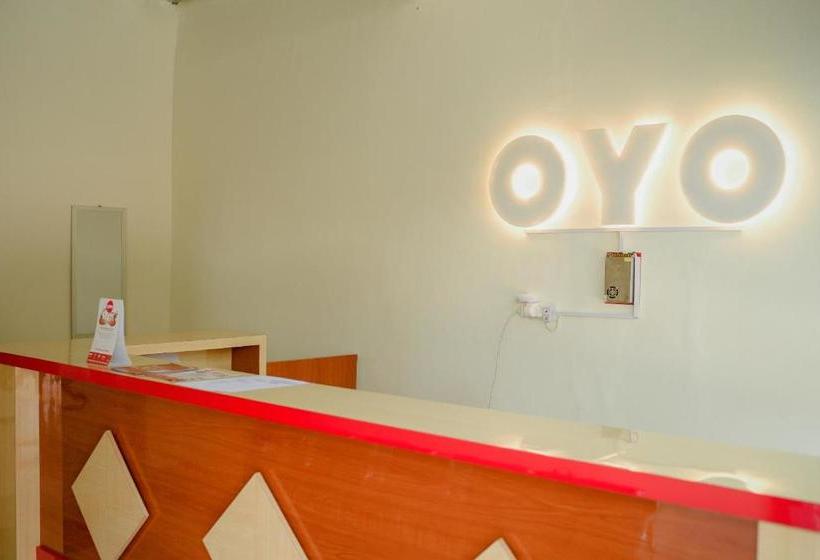 فندق Oyo 174 Desilva Bandara