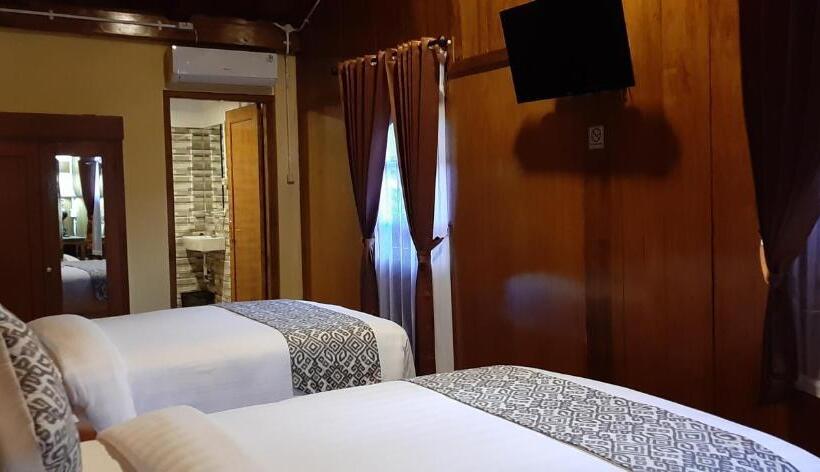 هتل Kampoeng Joglo Boutique