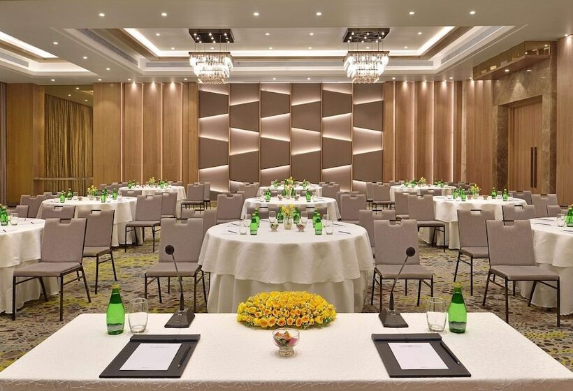 فندق Radisson Mumbai Andheri Midc