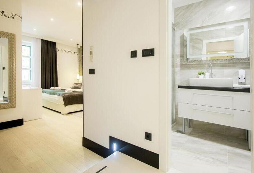 簡易ホテル Well Of Life Luxury Rooms