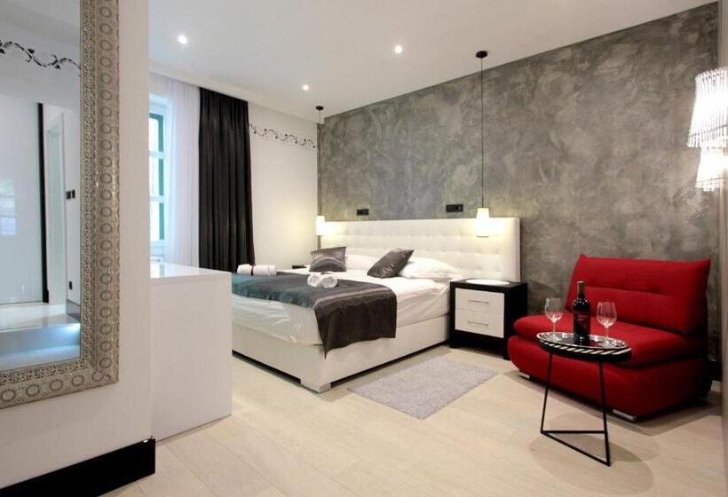 簡易ホテル Well Of Life Luxury Rooms