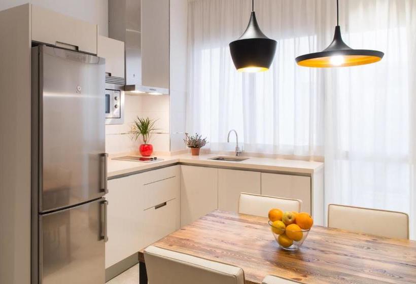 Suites Campo Del Príncipe