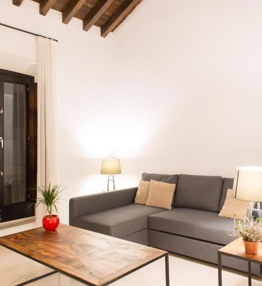 Suites Campo Del Príncipe