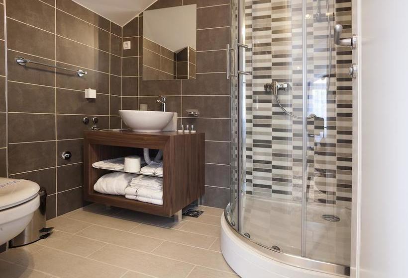 Fotos del hotel New Belgrade Garni:  4