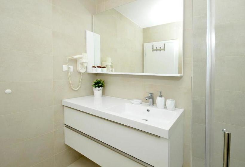 Fotos del hotel Villa Fani:  12