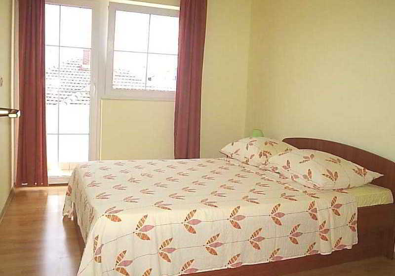 Fotos del hotel Apartments Burmeta:  4