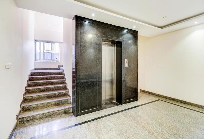 Fotos del hotel Fabhotel Bali Square Munnekollal:  2