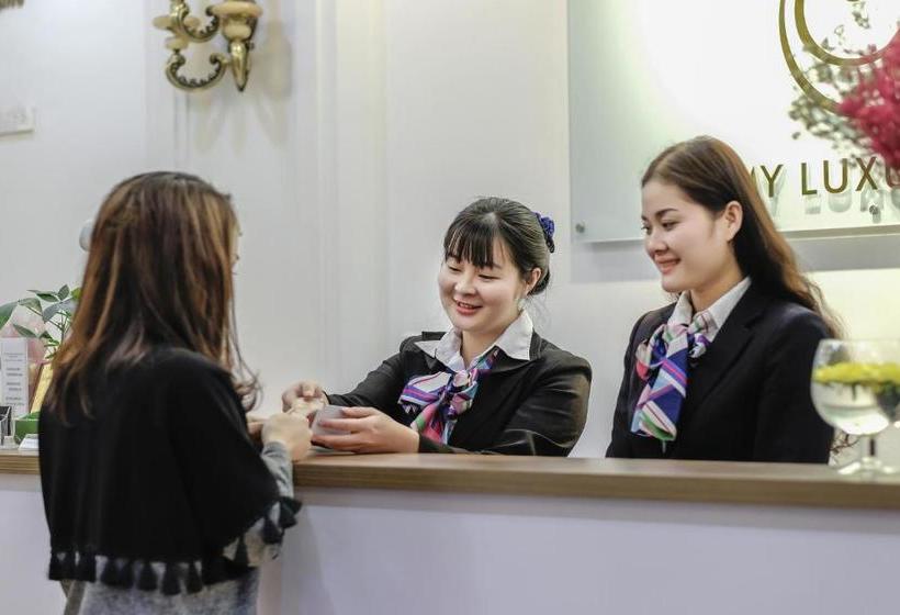 Fotos del hotel Sammy Luxury:  3