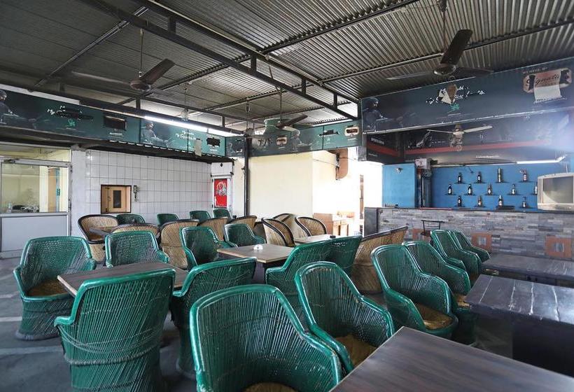 Fotos del hotel Oyo 10282 Hotel Rishi:  16