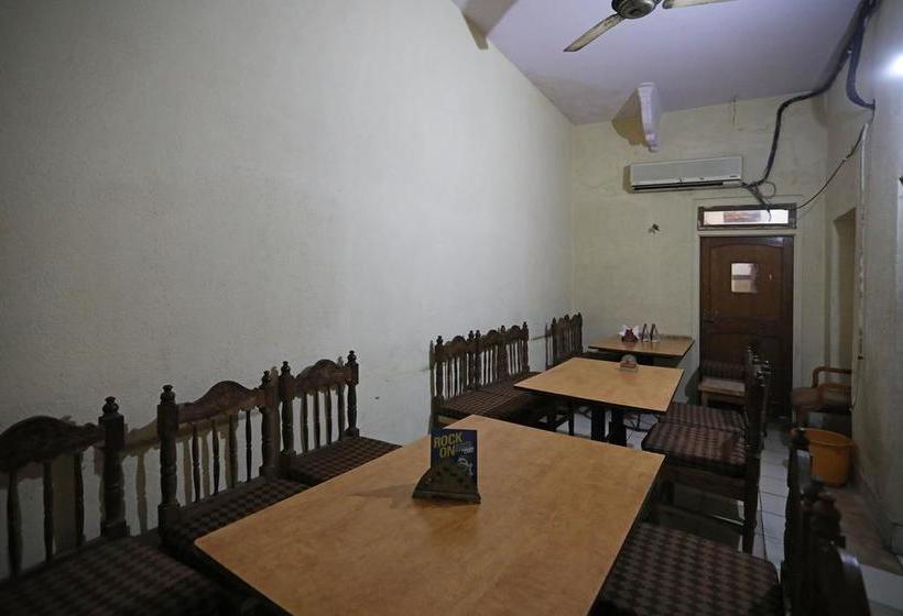 Fotos del hotel Oyo 10282 Hotel Rishi:  5