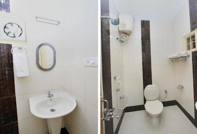 Fotos del hotel Oyo 7728 Hotel Nayaab Comforts:  11