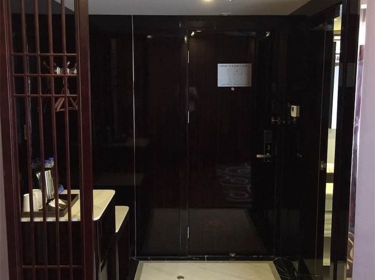 Fotos del hotel Pullanoman Holiday Inn:  6