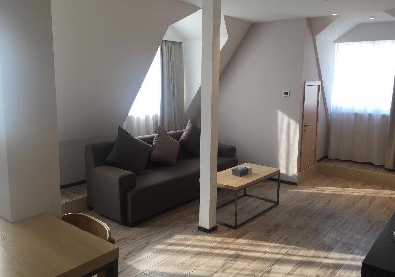 Fotos del hotel Rongju:  12