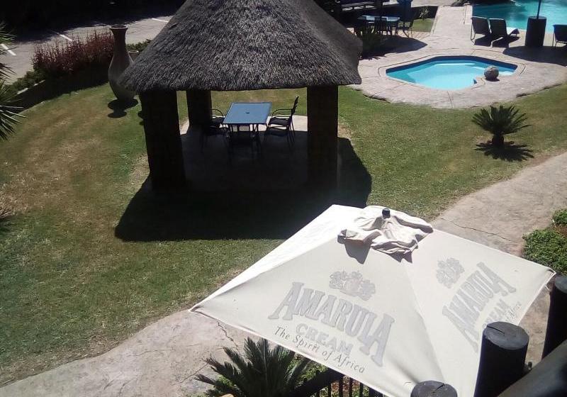Fotos del hotel Bushmans Rock Country Lodge:  4