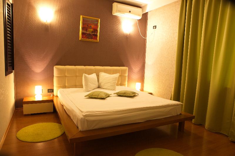 Fotos del hotel Phoenicia Suites:  13