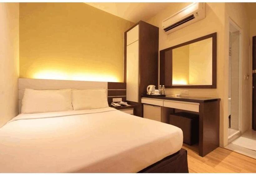 Fotos del hotel The V:  8