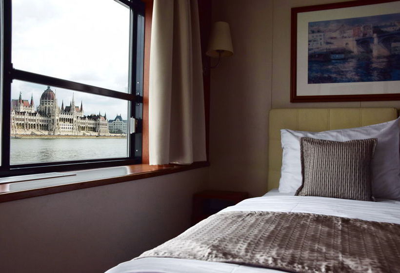 Fotos del hotel Onriver S   Ms Cezanne:  21