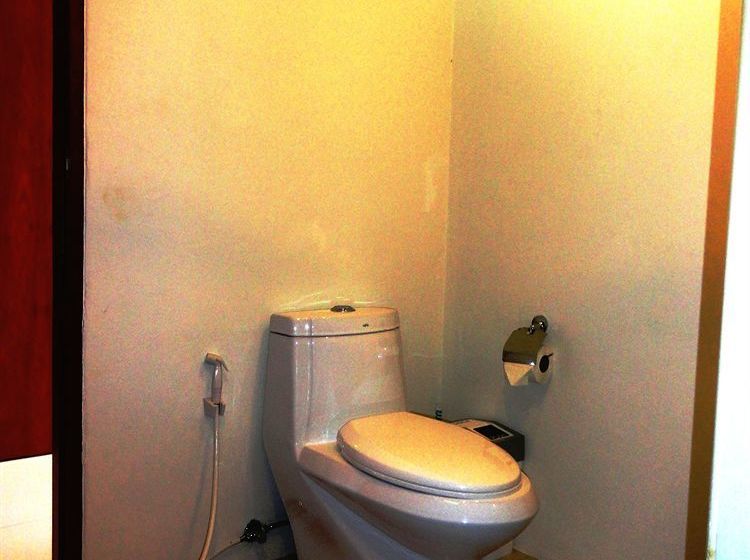 Fotos del hotel Baan Leelawadee Apartment:  5