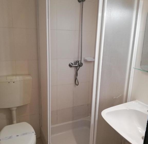 Fotos del hotel Central Guest House:  6