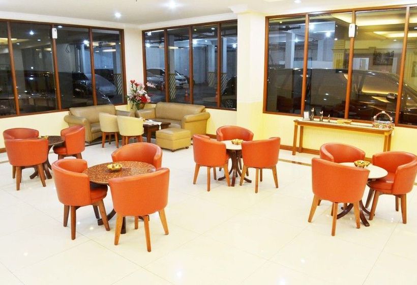 Fotos del hotel Newton Residence:  2