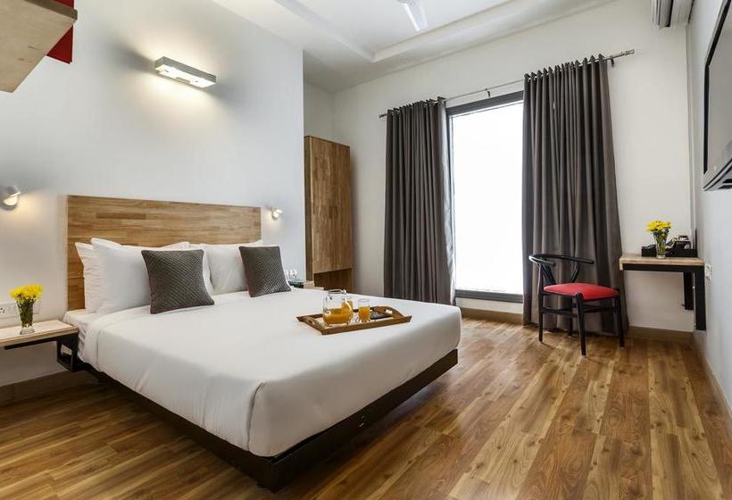 Fotos del hotel Oyo Townhouse 016 International Airport:  3