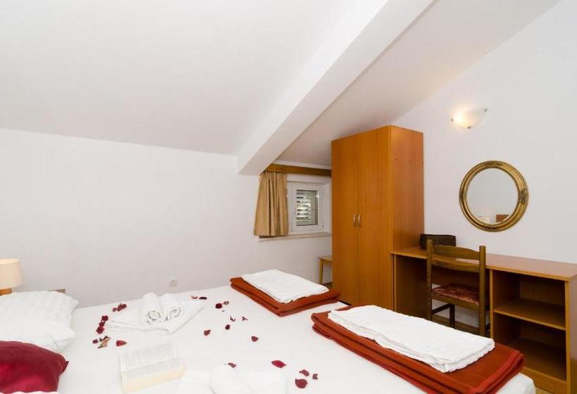 Fotos del hotel Apartments Senjo:  11