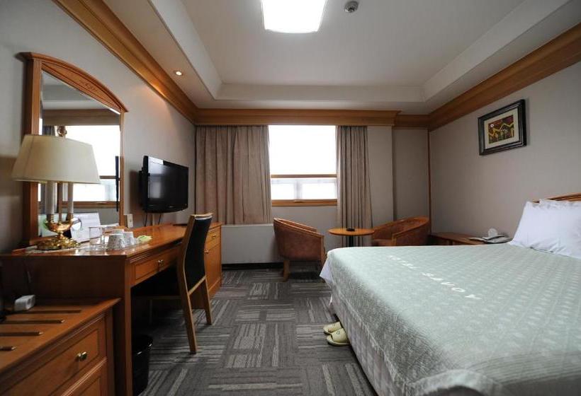 Fotos del hotel Savoy:  12