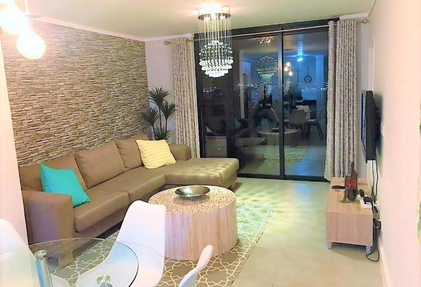 Fotos del hotel Waters Edge Luxury Apartments:  5