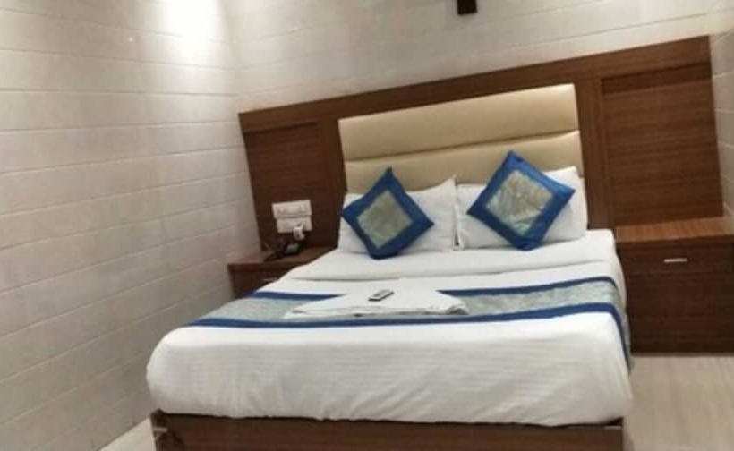 Fotos del hotel Sai Suites:  12