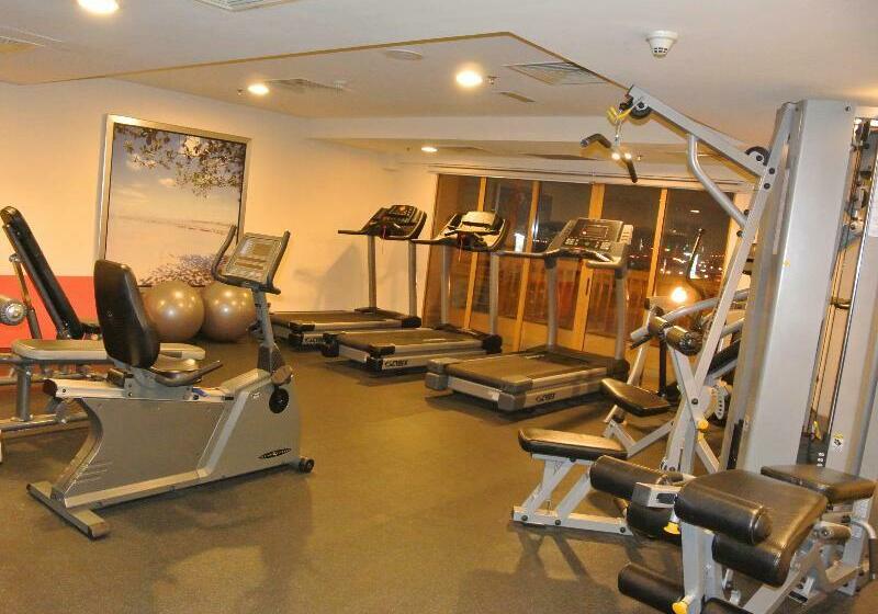 Fotos del hotel New Town Resort Suites At Pyramid Tower:  3