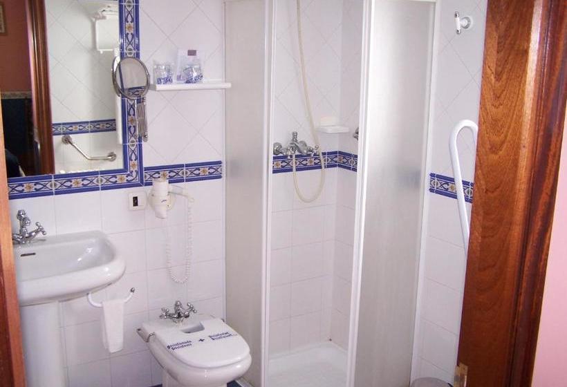 Fotos del hotel La Villa:  4