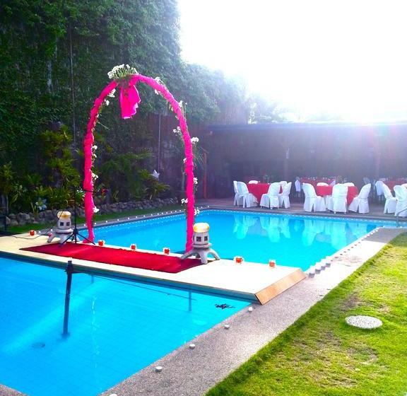 Fotos del hotel Marquis Hotel & Restaurant:  2