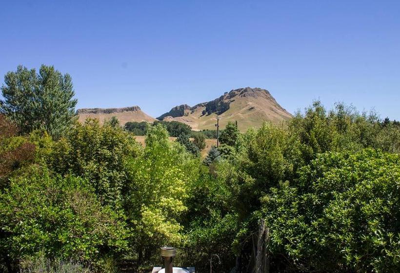 Fotos del hotel Toms Cottages:  5