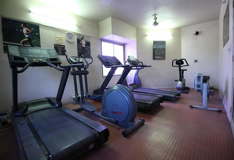 Fotos del hotel Oyo 5054 Sunnstep Club:  24