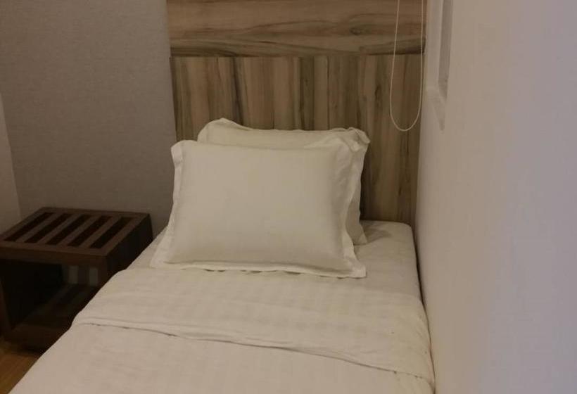 Fotos del hotel Faithview Hotel & Suites:  12