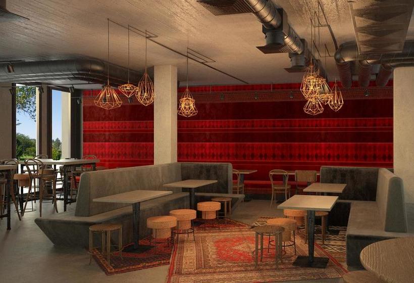 Fotos del hotel Meininger Hotel Berlin Tiergarten:  2