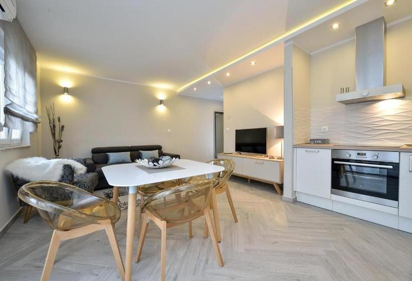 Fotos del hotel Apartments Villa Karla:  8